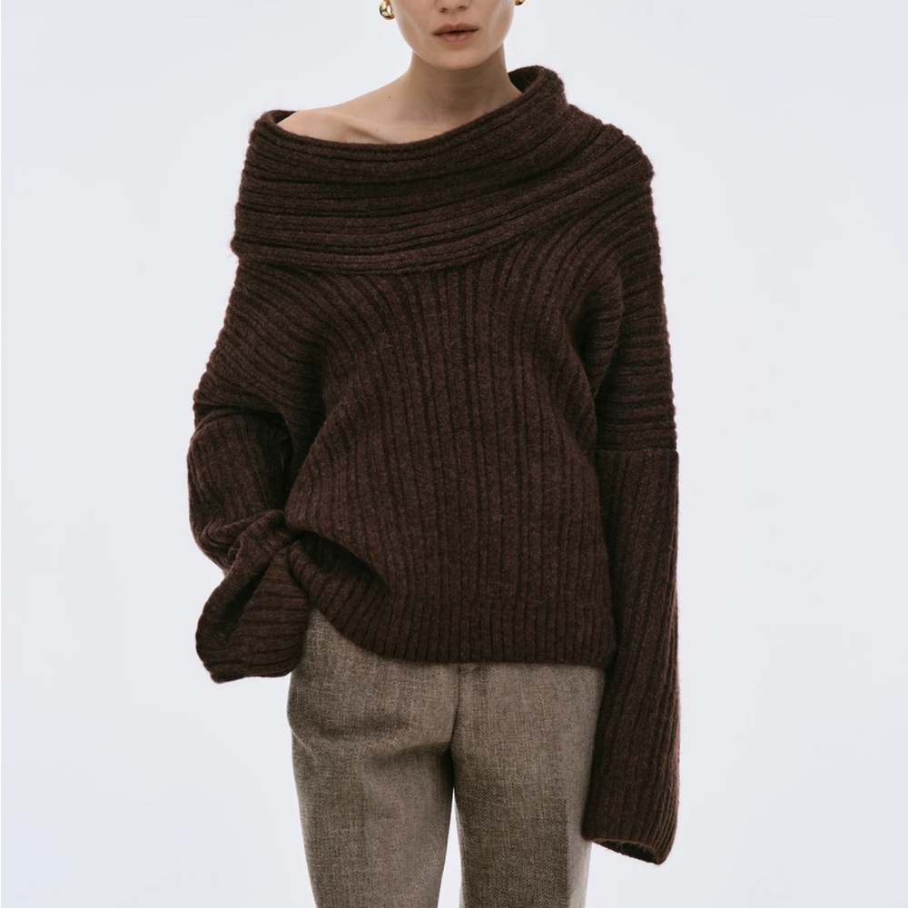 BECCA OVERSIZED HIGH ROLL KNIT PULLOVER, CHOCOLATE
